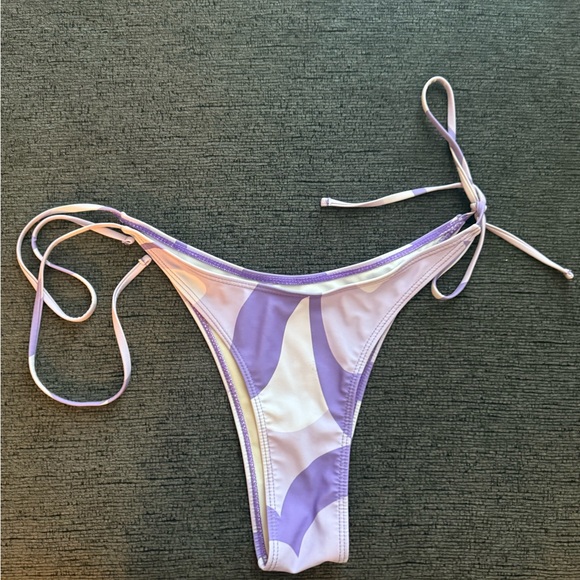 Bikini Set - Picture 4 of 5